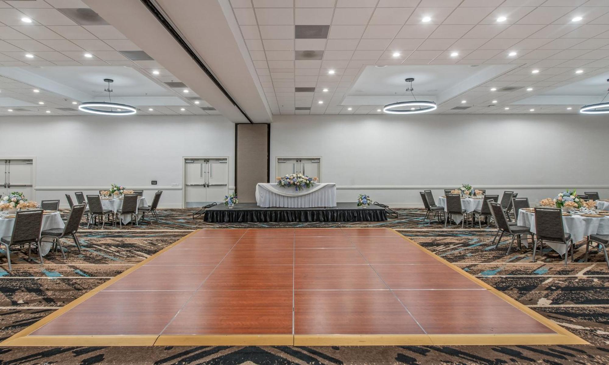 Staybridge Suites Oxnard - River Ridge By Ihg Exterior photo