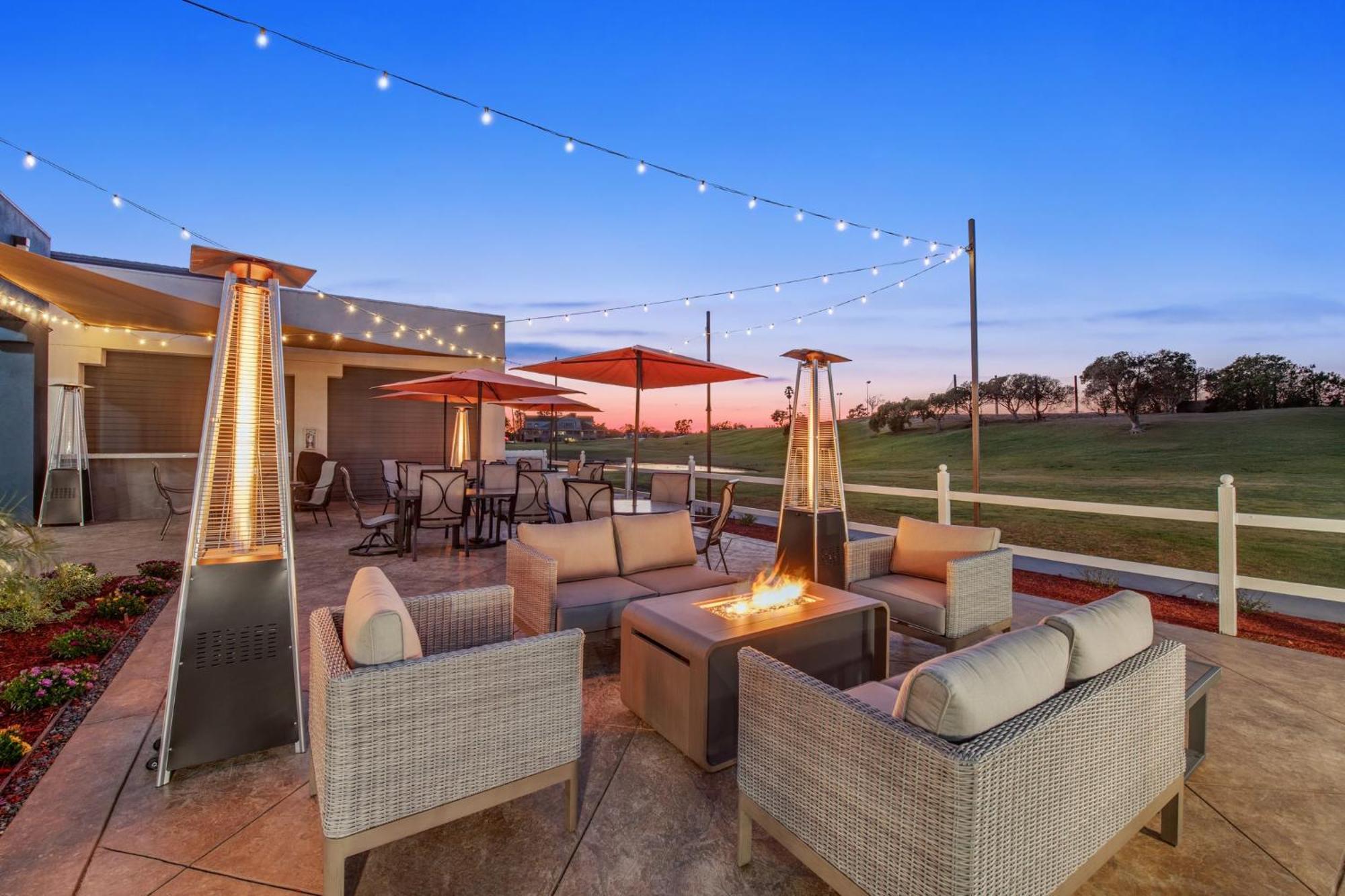Staybridge Suites Oxnard - River Ridge By Ihg Exterior photo